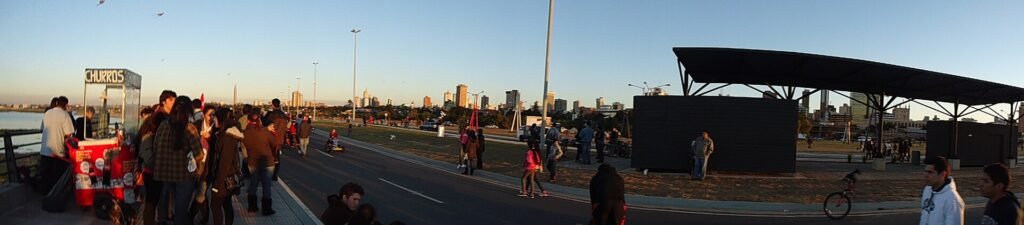A panoramic photograph of Asunción’s Costanera.