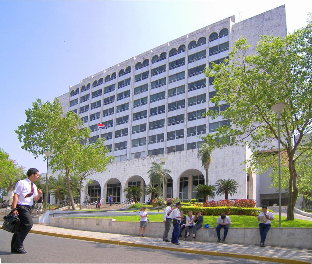 The Palacio de Justicia in Asunción.